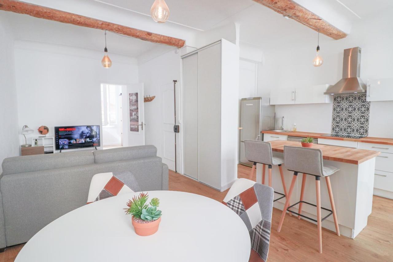 אנטיב Stylish Apartment In The Old Town, With Ac. מראה חיצוני תמונה